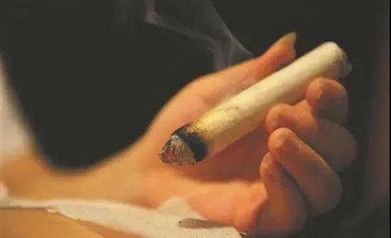 艾灸出汗的10大驚人好處，看完我把空調關了！